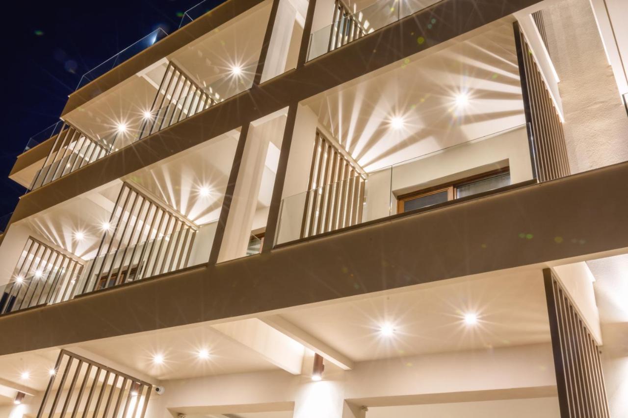Aparthotel Pantheon Sea View Nei Pori Zewnętrze zdjęcie