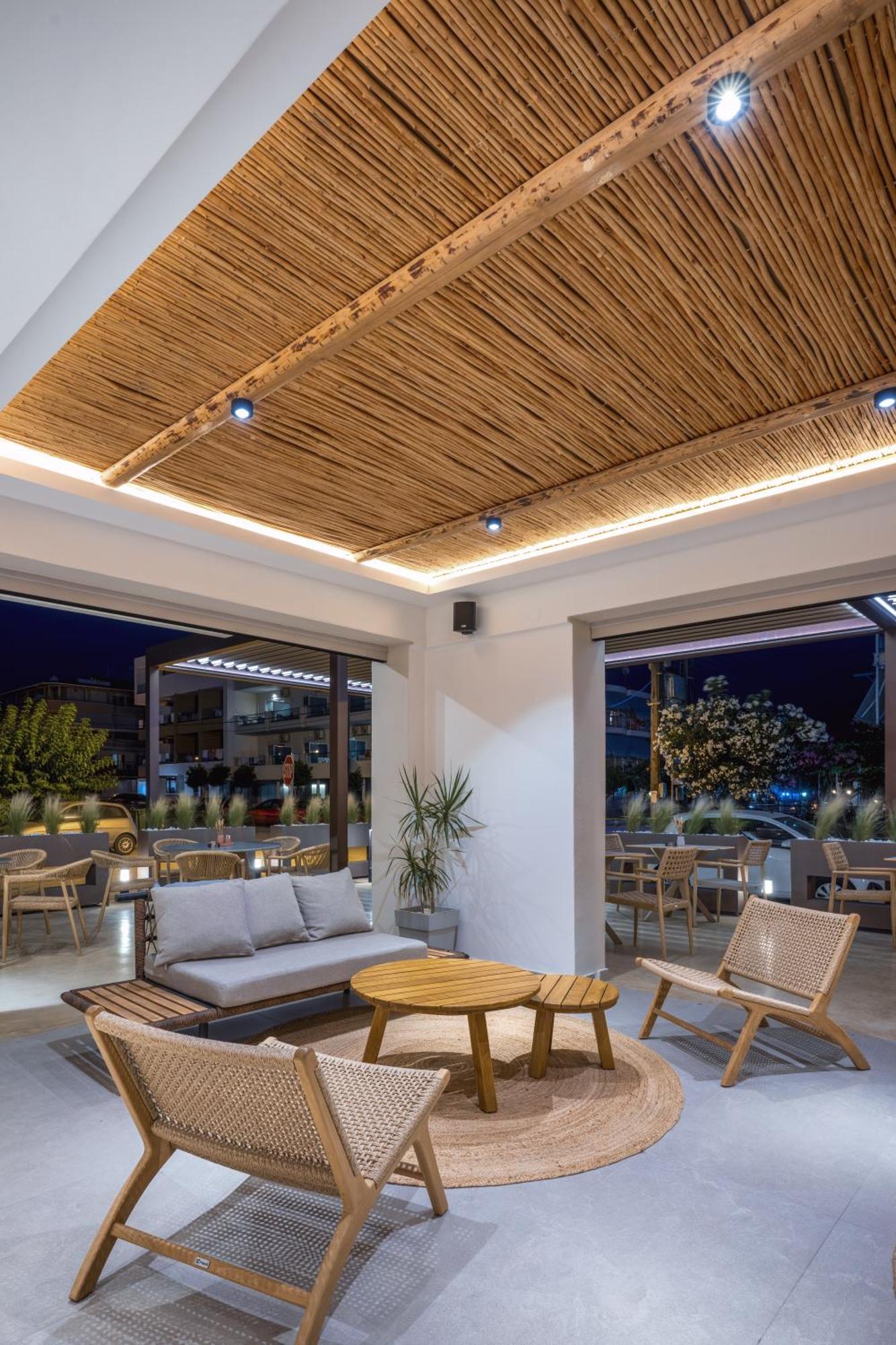 Aparthotel Pantheon Sea View Nei Pori Zewnętrze zdjęcie
