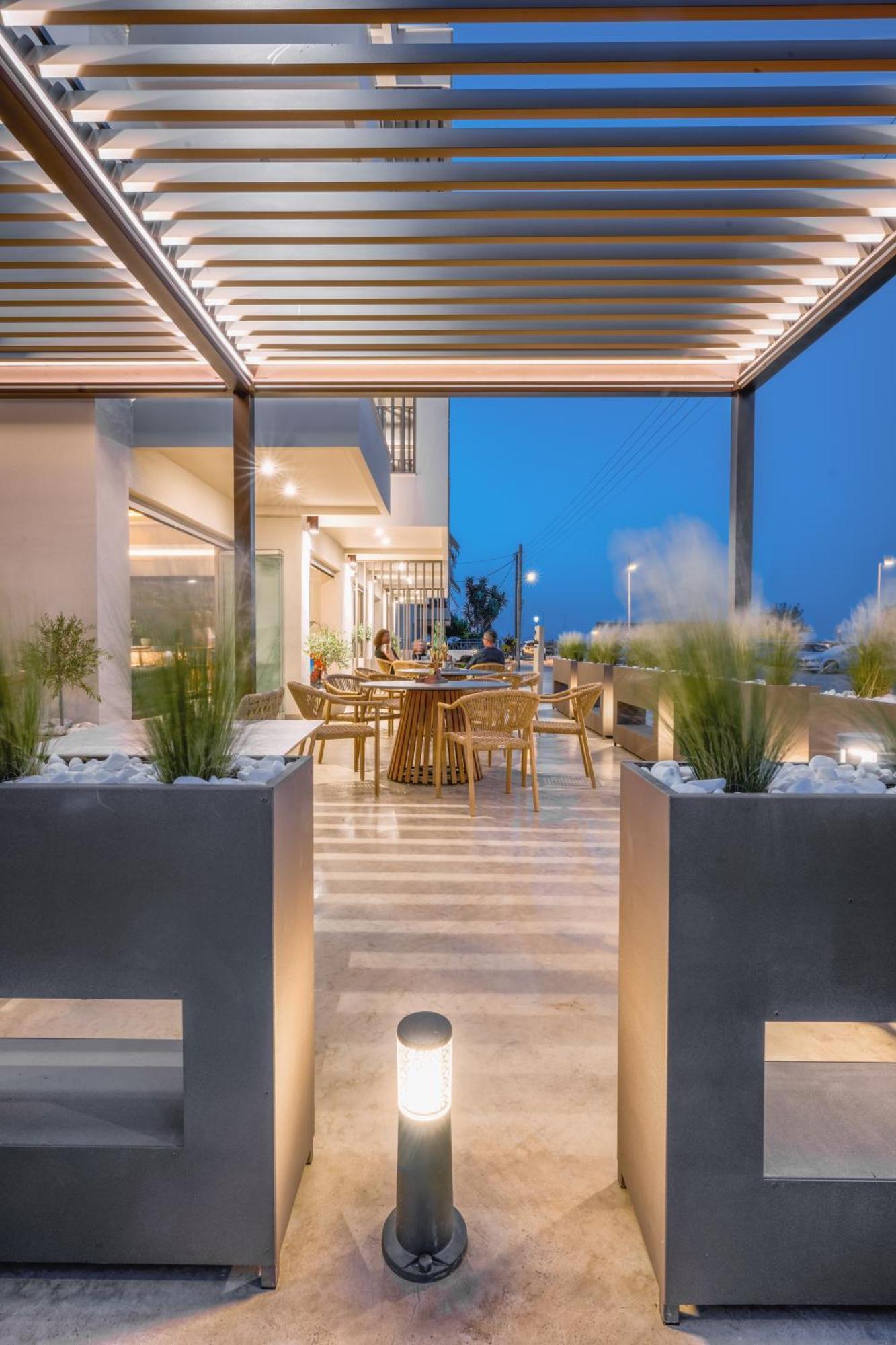 Aparthotel Pantheon Sea View Nei Pori Zewnętrze zdjęcie