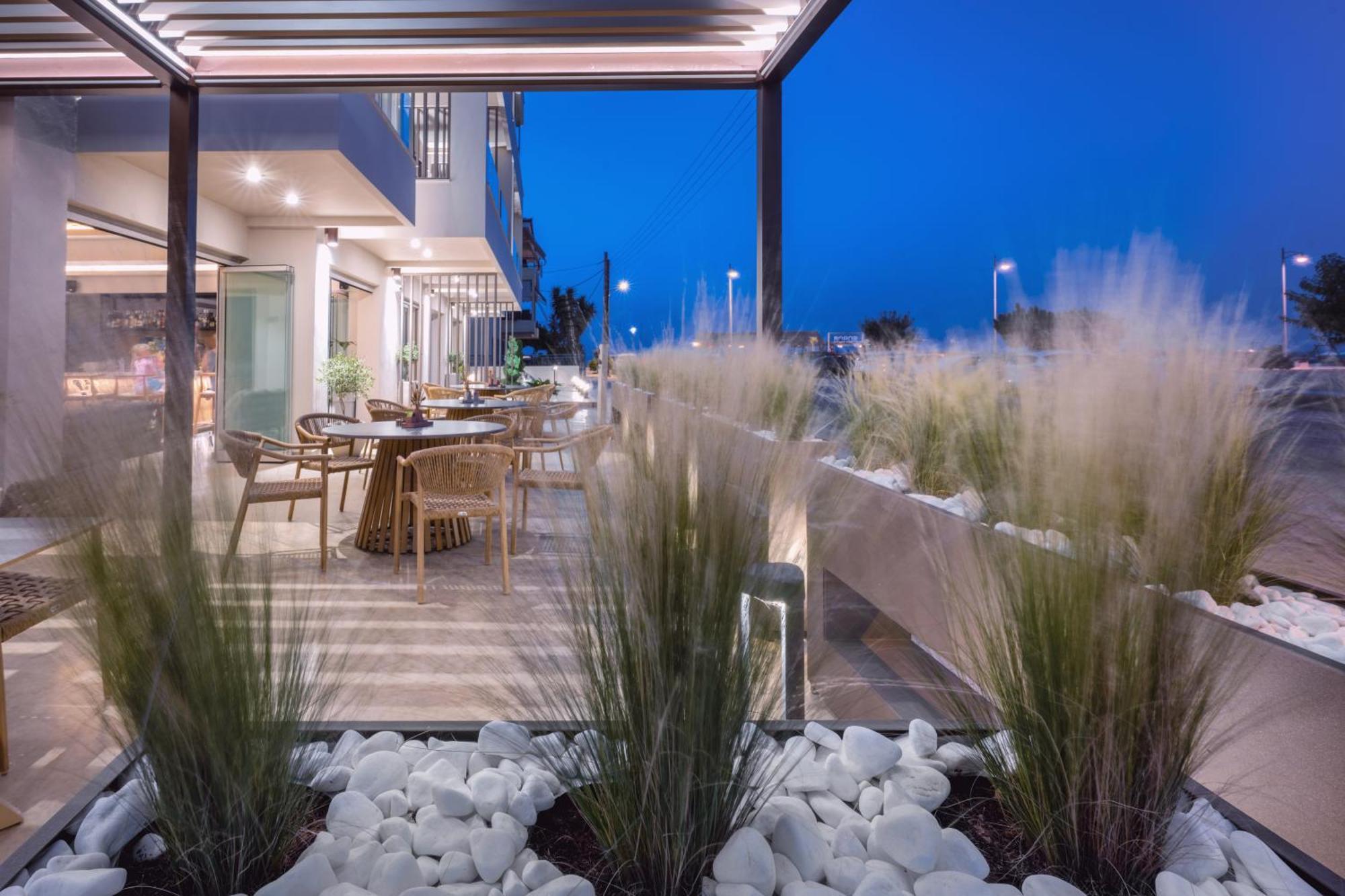 Aparthotel Pantheon Sea View Nei Pori Zewnętrze zdjęcie